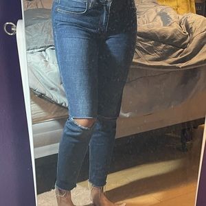 Francescas Rip Knee jeans
